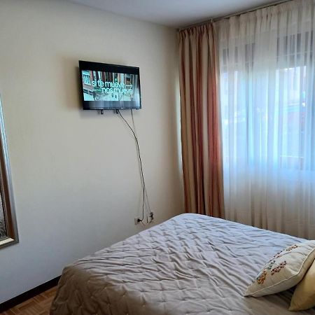 Apartmán Apartamento Araceli Proximo A Clinica Oftalmologica Fdez Vega Oviedo Exteriér fotografie