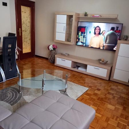 Apartmán Apartamento Araceli Proximo A Clinica Oftalmologica Fdez Vega Oviedo Exteriér fotografie